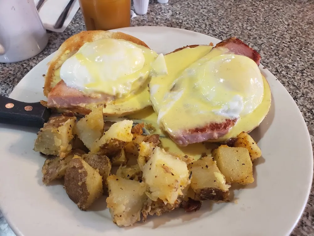 Thanksgiving Eggs Benedict